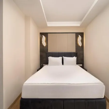 Sultan Square 3*